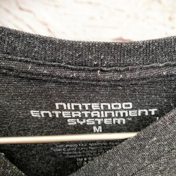 NINTENDO ENTERTAINMENT SYSTEM Controller Shirt Sz M - Picture 2 of 5